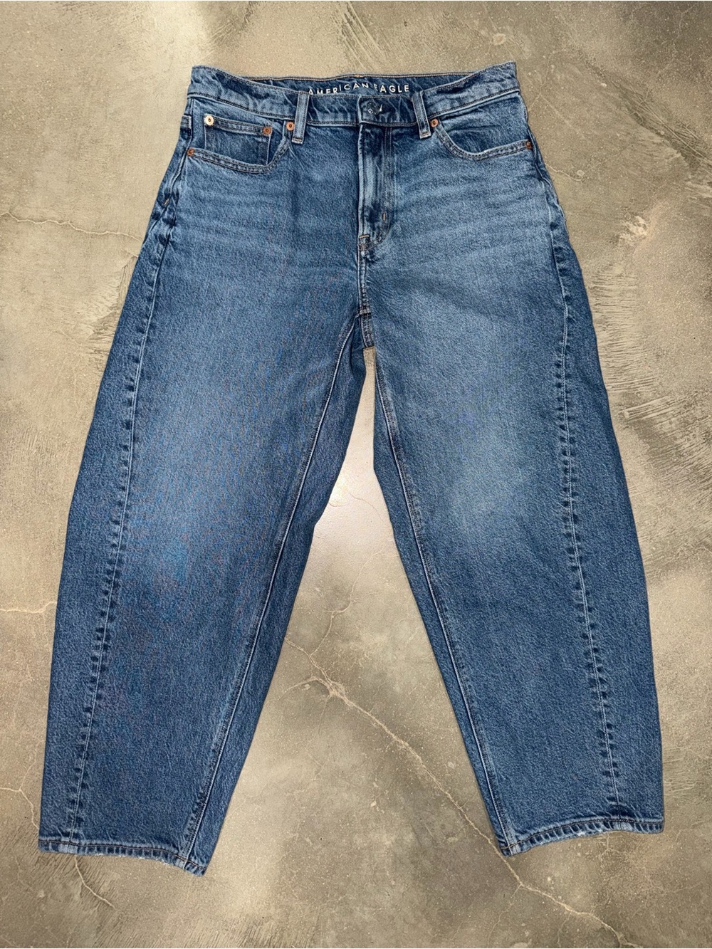 American Eagle Barrel Jeans
